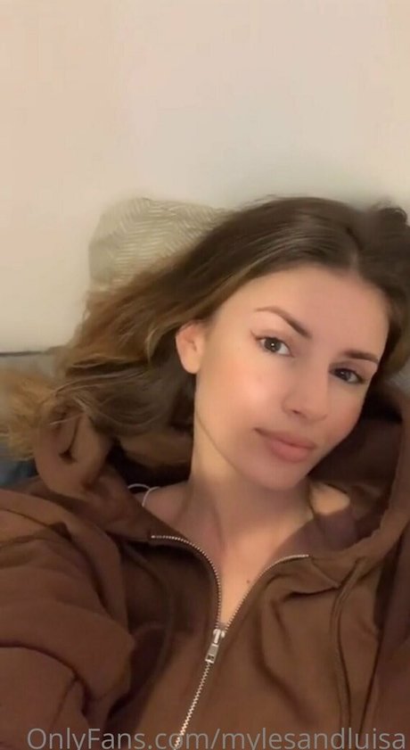 luu iiza model pretty images