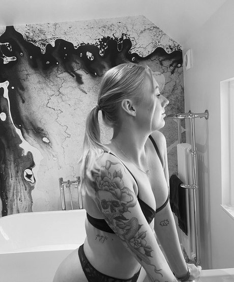 Elliemayyyy08 pornstar pretty pic