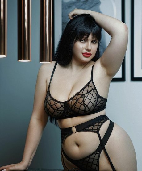 Dasha Dashany sexy model picture