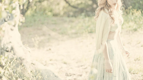 Stevie Wynne Levine beautiful star image