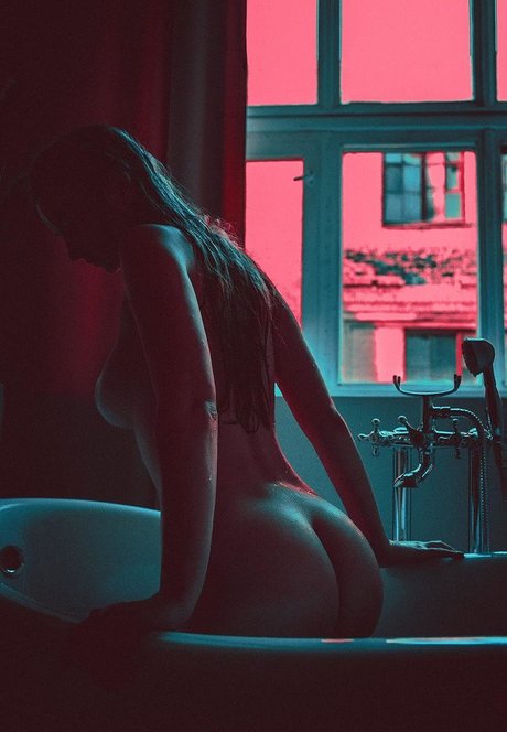 Amy Tsareva model sexy pictures