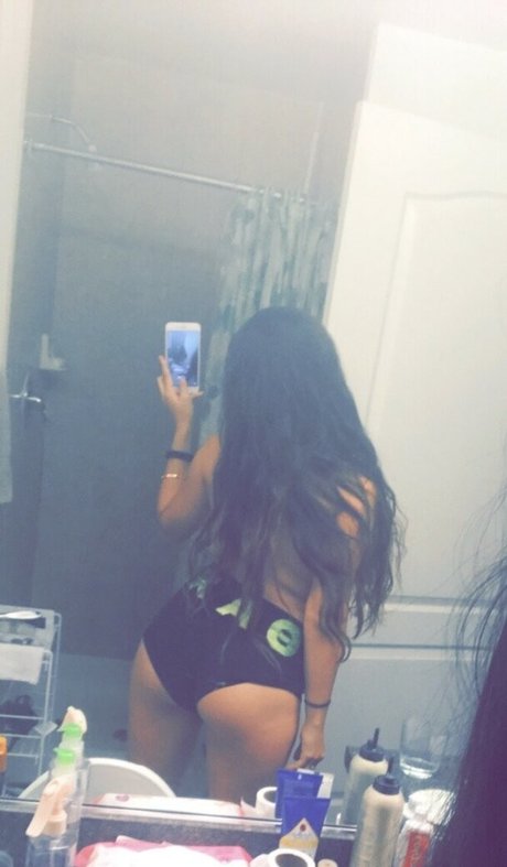 SukeshaRay sexy star pic