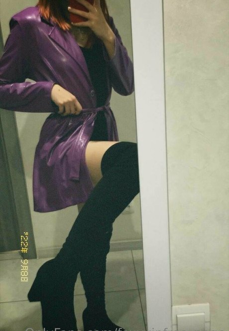 foxyvipfree page model art images