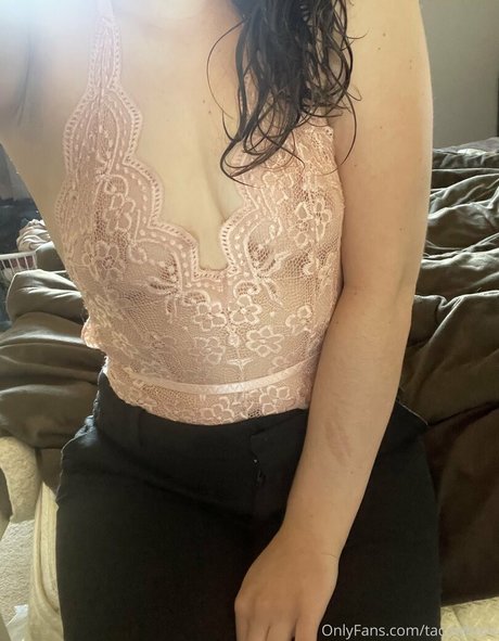 tacowhore model naked img