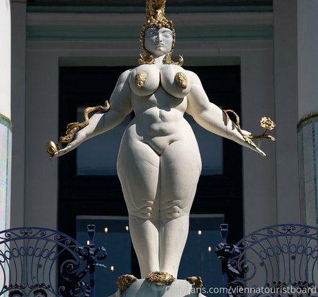 viennatouristboard nudes model pictures