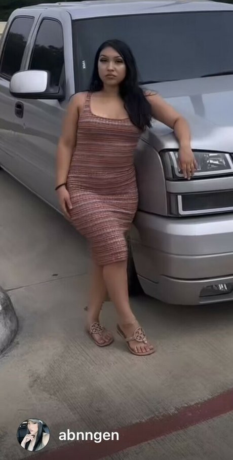 Abnngen pretty actress gallery