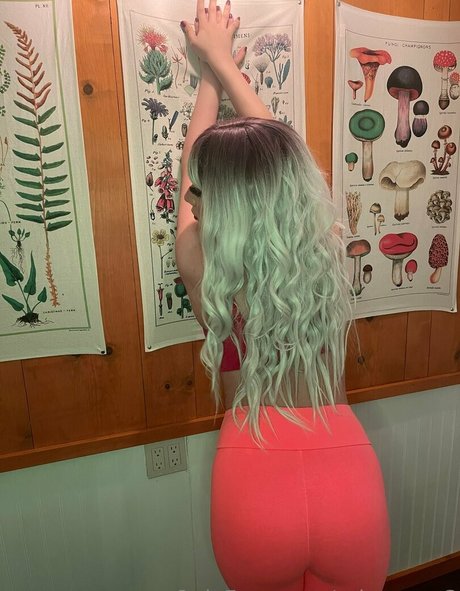 ruby rose3 model pretty photos