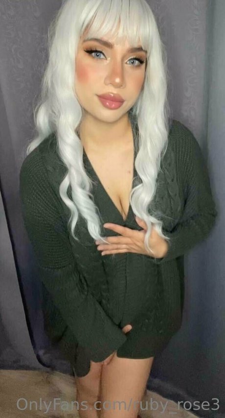 ruby rose3 model perfect img