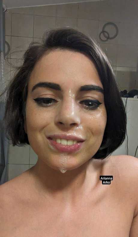 Arianna Arko model free pictures