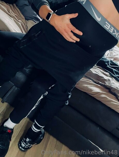Nikeberlin48 pornstar hd pic