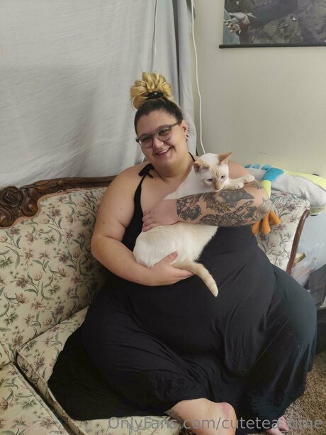 Cutetea Time nude star pics