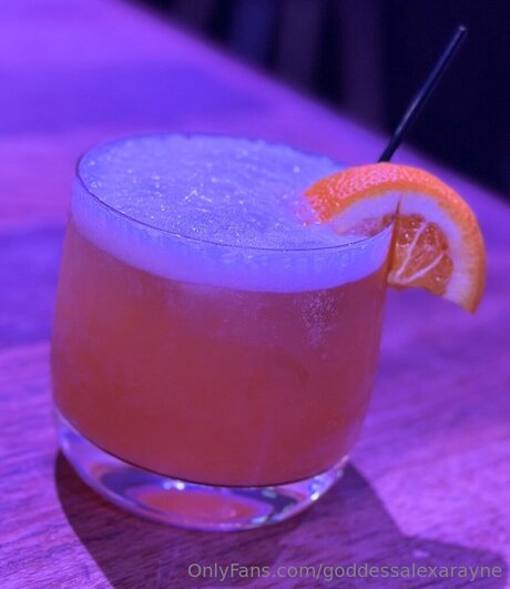 big tits cougar onlyfans hd pics