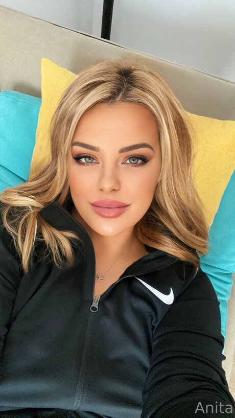 Lovewithanita star pornographic image