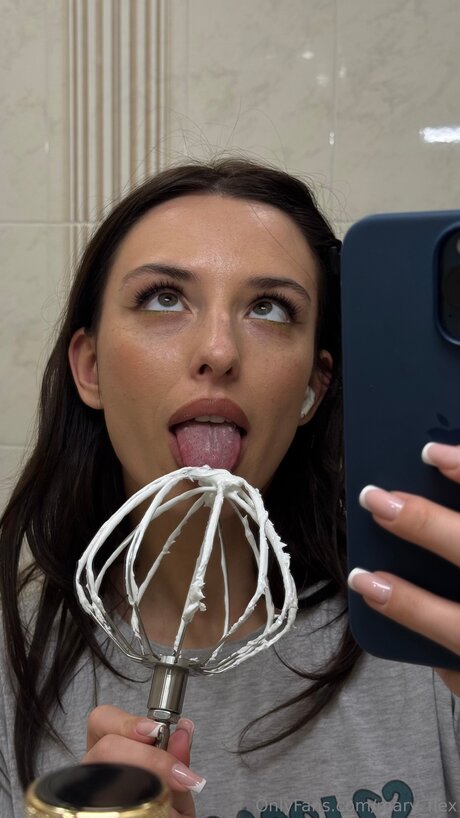 chubby small tits onlyfans porn img