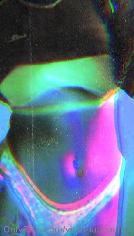 Victoriapeachxx xxx actress photos