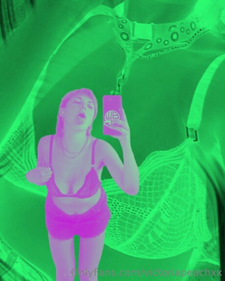 Victoriapeachxx best star photos