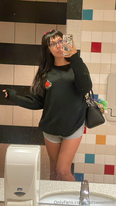 Thatsweetmilli star exclusive pic