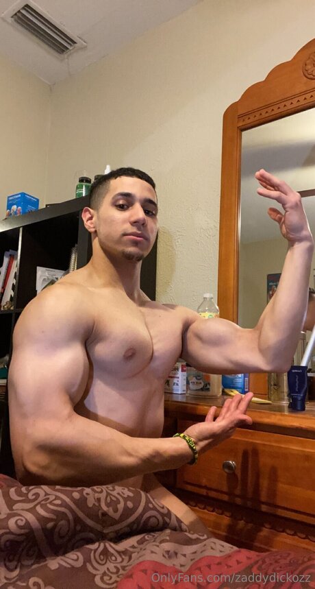 Zaddydickozz best model pictures