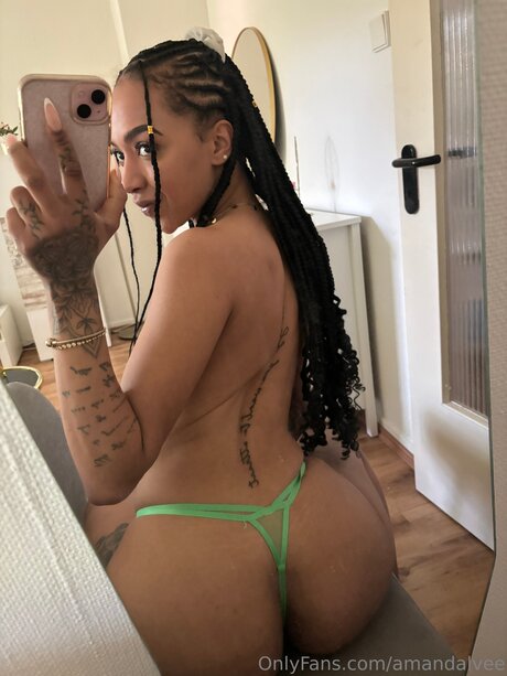 Amandalvee pornstar sex pics