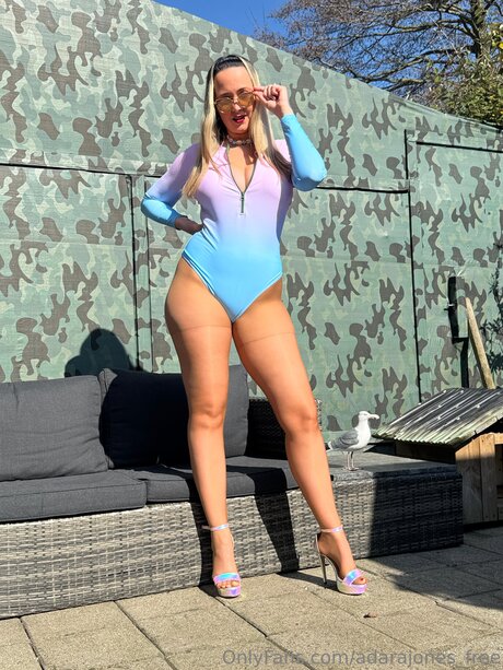 Adarajones Free model exclusive pics