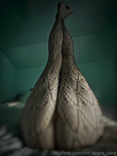 The Sirens Song porn model img