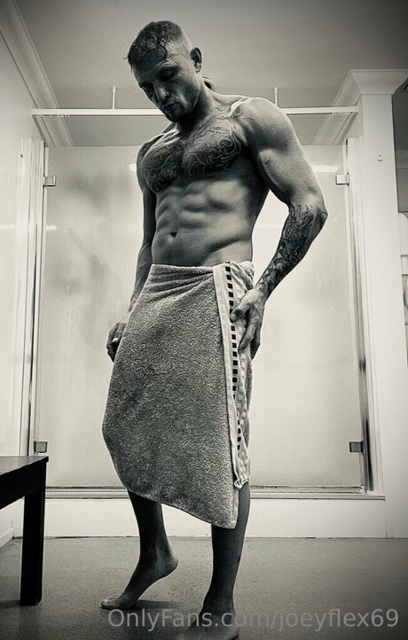 Joeyflex69 pornstar galleries