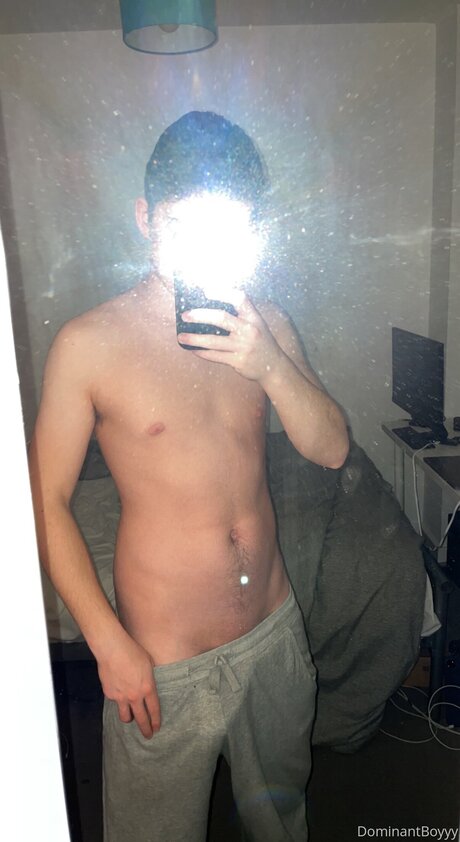 Dominantboyyy naked pornstar pics