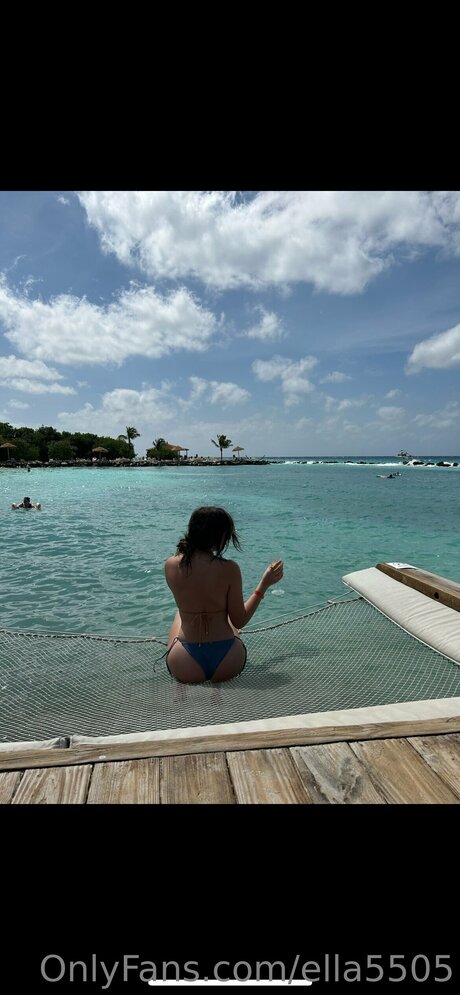 Oppachoppa top actress pictures