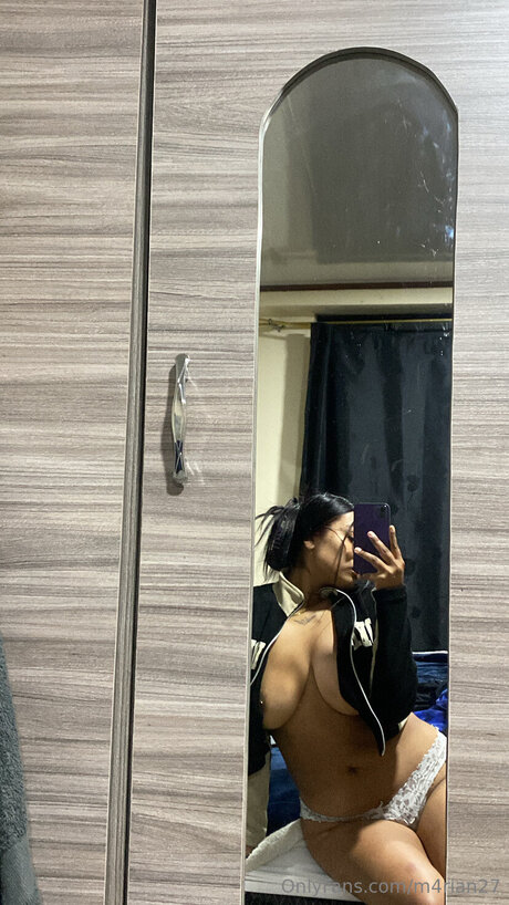 M4rian27 art pornstar photo