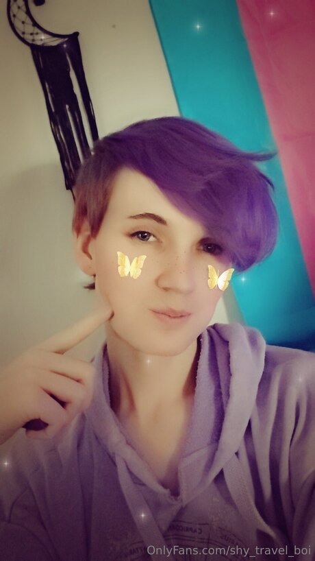 Shy Travel Boi porn star photo