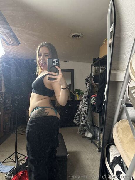 milf handjob onlyfans sexy naked archive