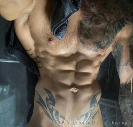 Thattattooedgymguyfree naked model photo