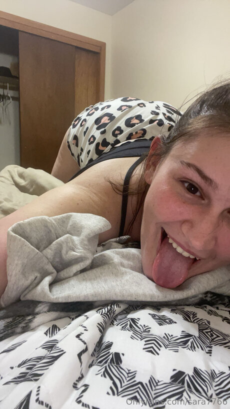 Sara7766 naked pornstar archive