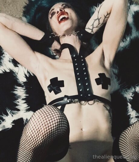 Aliengirlalt Free model sex images