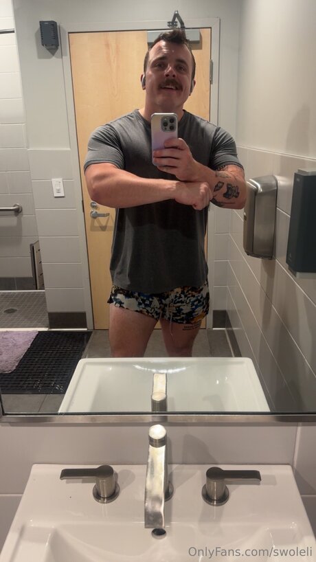 Swoleli high quality model photos