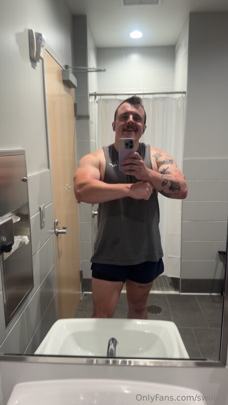 Swoleli model naked pictures