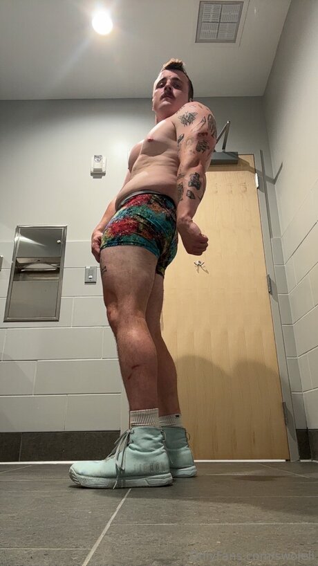 Swoleli hot pornstar pictures