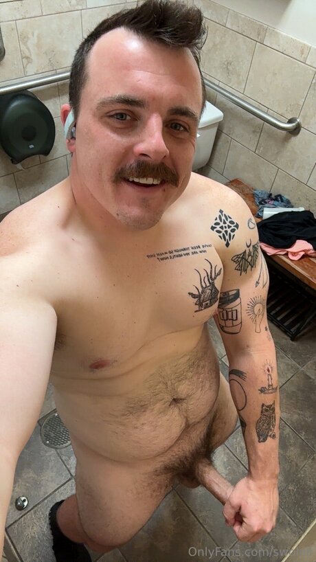 Swoleli star hot images