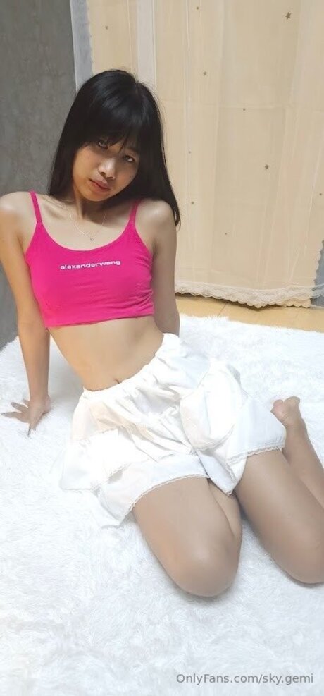 Sky Gemi nude pornstar photos