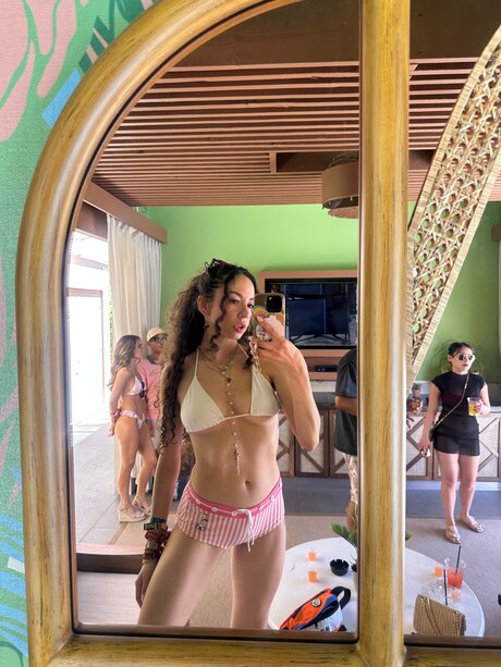 Meeksnfreaks pornstar beautiful pic