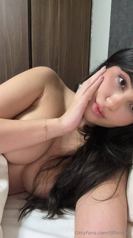 Tiffaniess model top gallery