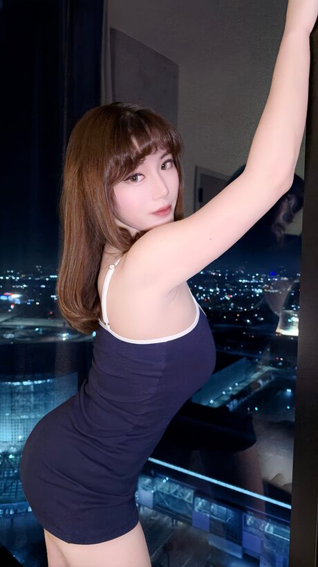 Nicolove Cc sexy actress pics