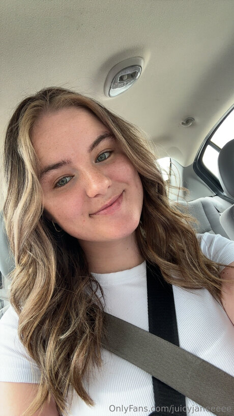 Juicyjaneeeee free pornstar images