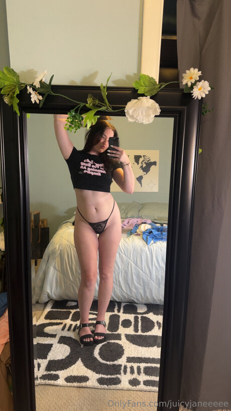 Juicyjaneeeee star pretty photo