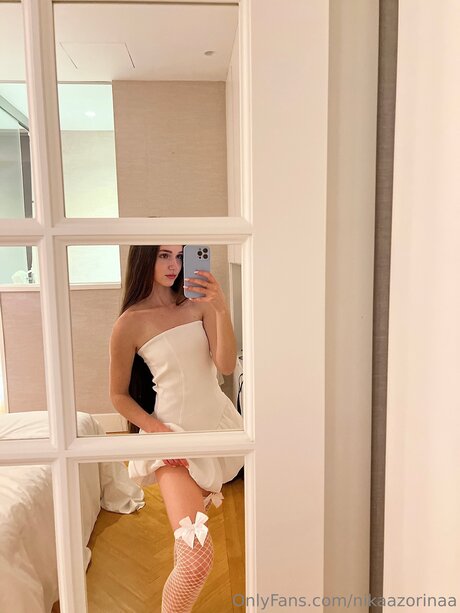 Nikaazorinaa hot star gallery