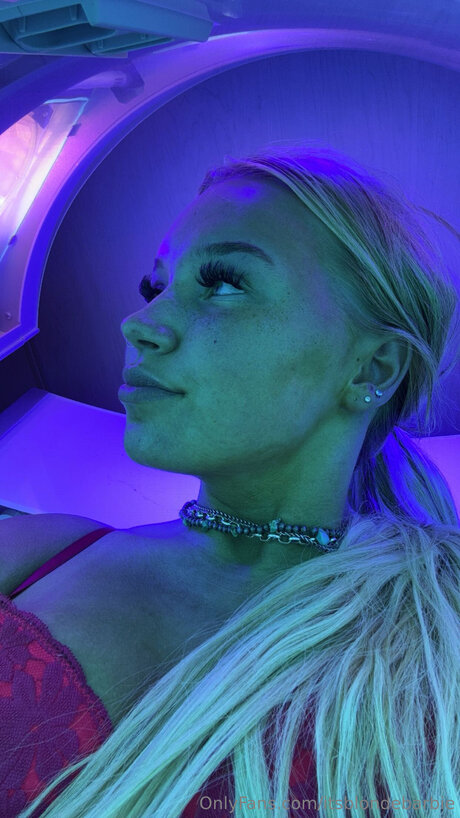 Itsblondebarbie pretty model archive