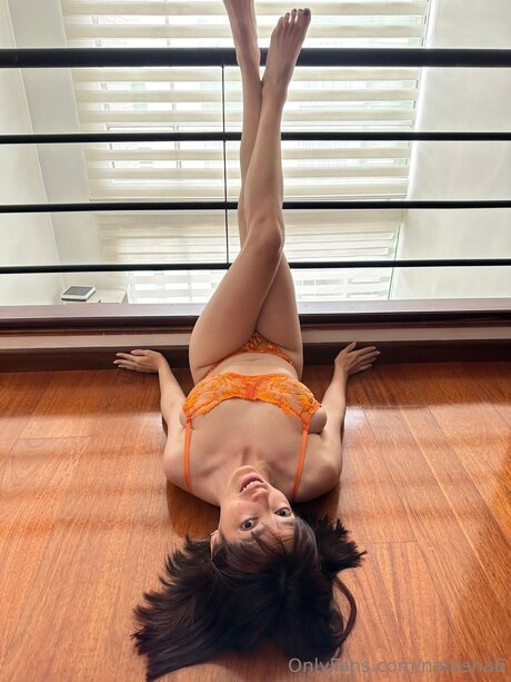 Natasha6 nude star picture