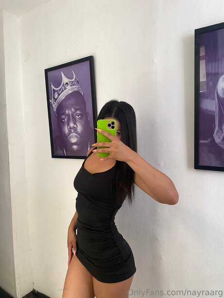 Nayraarg model naked pics