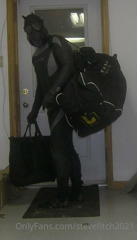 Stevefitch2021 naked actress picture