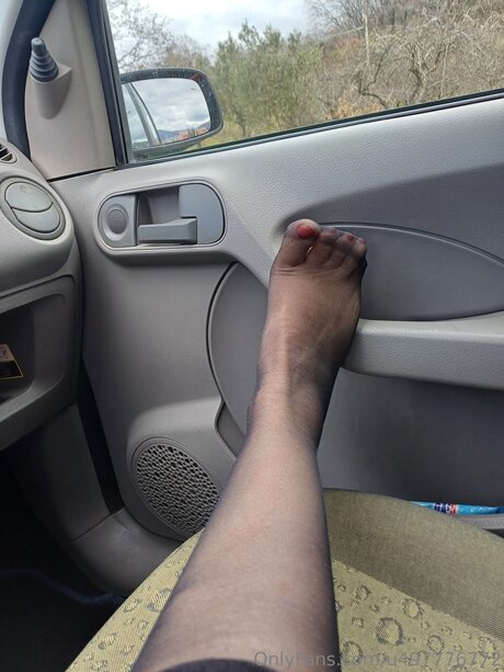 U497776772 pornstar exclusive picture